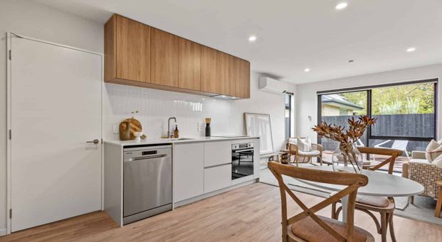 3/30 Clyde Road, Upper Riccarton - Photo 1