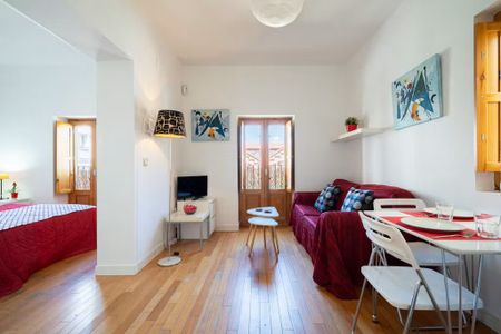 Calle de Doña Urraca, Madrid, Community of Madrid 28011 - Photo 3