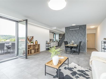 Pronájem bytu 4+kk 210 m2 - Фото 3