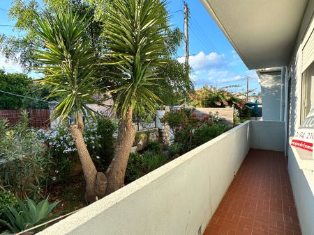 Location Appartement 2 pièces 45m² TOULON 83000 - Photo 5