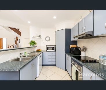 2/179 Torquay Road, Scarness, Qld 4655 - Photo 6