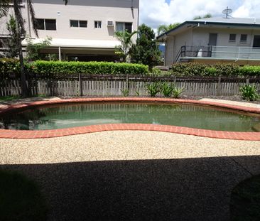 Convenient Living in the Heart of Manunda - Photo 5