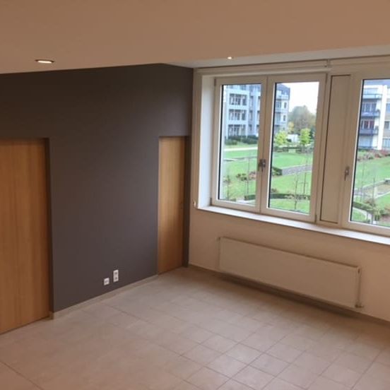 Appartement te huur - Photo 1