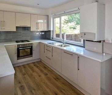 Sunbury Road, Northfield, Birmingham, West Midlands, B31 - Photo 4