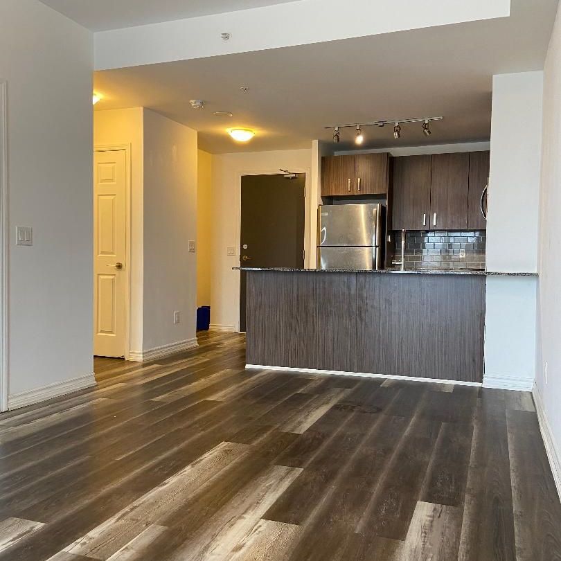 For Lease - 11611 Yonge Street Unit# 218, Richmond Hill, Ontario - Photo 1