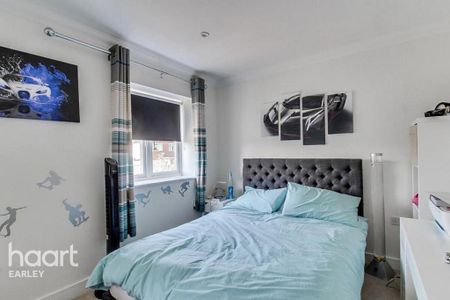 4 bedroom detached house to rent - Photo 5