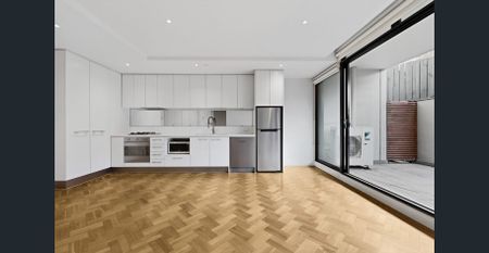 Stylish & Convenient Living in Prime Doncaster Location - Photo 2