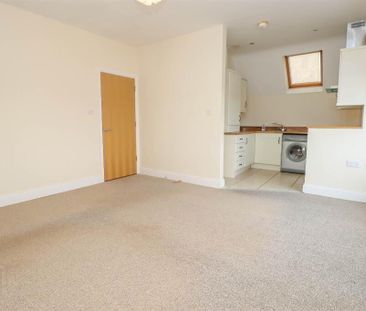 27 Bailey Manor, Dundonald, Belfast, BT16 2LU - Photo 2