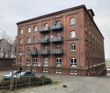 Hier hat man Ausblick - über die Elbe - Foto 1