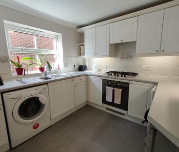 1 bedroom flat to rent - Photo 2