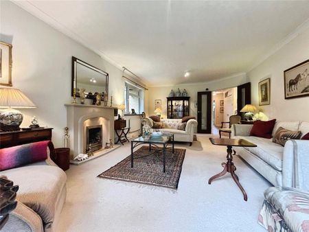 4 bedroom bungalow to rent - Photo 2