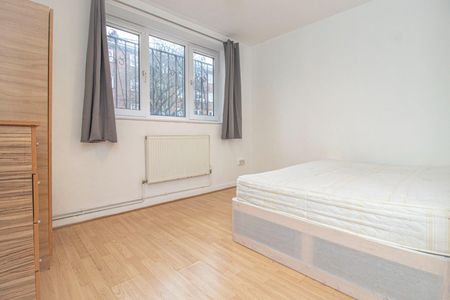 3 bedroom Flat To Let - Photo 5