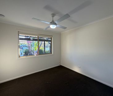 Three Bedroom Waterfront Duplex! - Photo 6