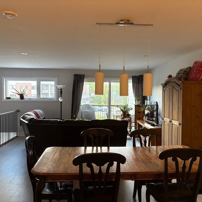 Cession de bail 4 1/2 mars 2026 - Photo 1