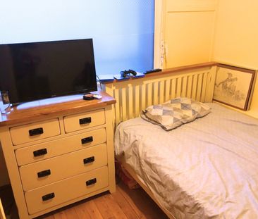 Room in a Shared House, Rayners Road, SW15 - Photo 6