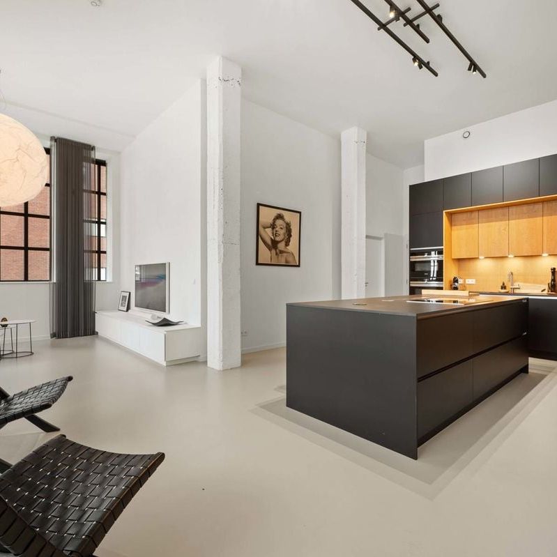 Appartement te huur in Leuven voor € 2.300 met 1 slaapkamer - Photo 1