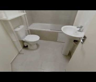 1 Bed Flat, Catford Hill, SE6 - Photo 1