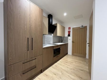 Studio to rent - Photo 2