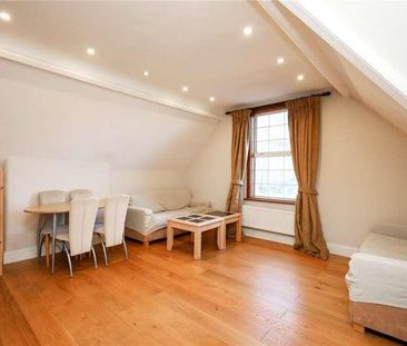 Woodville Gardens, London, W5 - Photo 2