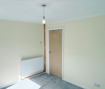 2 Bed Flat, Mile Oak Road, S60 - Photo 4