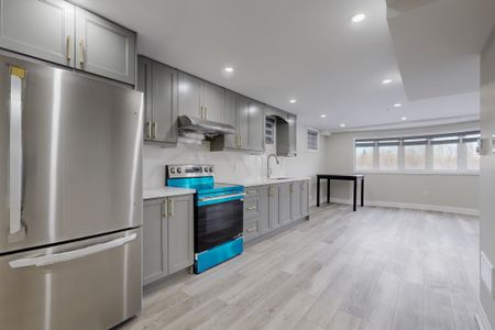 For Lease - 1476 Mockingbird Square Unit# Bsmt, Pickering, Ontario - Photo 2