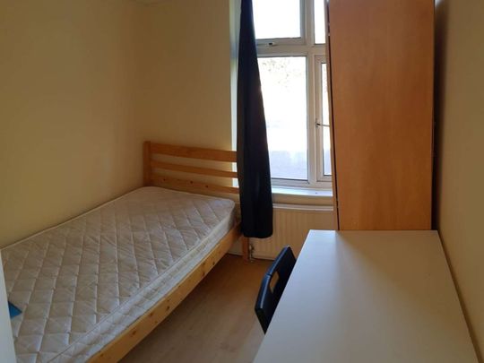 Watford Way Room GA - Photo 1