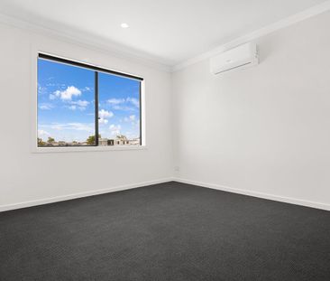 SURE TO IMPRESS! - Photo 3