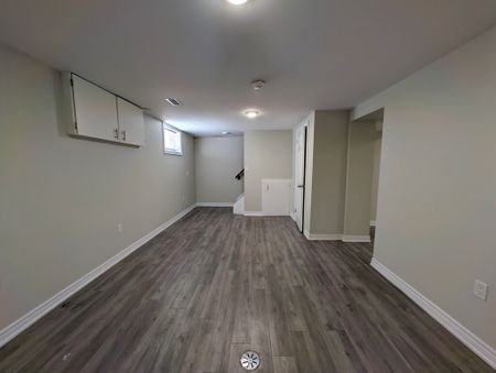 38 Chalmers St, St. Catharines - 1 Bedroom Lower Unit - Photo 5