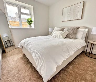 3 bedroom detached bungalow to rent - Photo 2