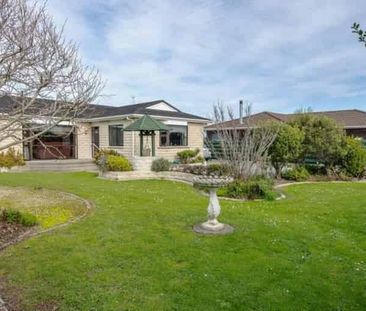 KELVIN GROVE - 3 BEDROOM - Photo 1