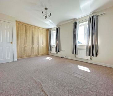 4 bedroom Town house to rent - Photo 5