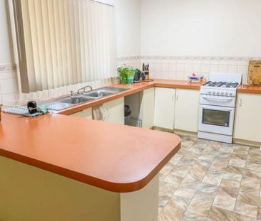 ABSOLUTELY ASHBURTON - 3x2 Close to CBD - Photo 1