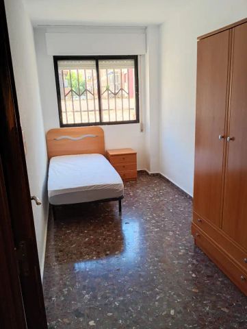 Piso de alquiler en Avenida Pintor Portela, San Ginés - Foto 4