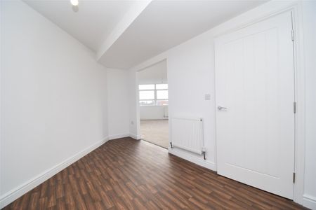 Two Bedroom Apartments, Northgate, Wakefield - Photo 3