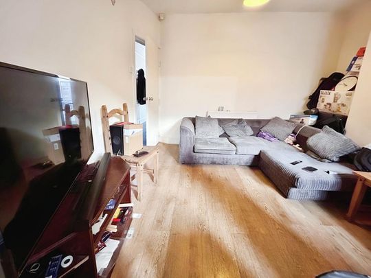 4 bedroom terraced house to rent - Photo 1