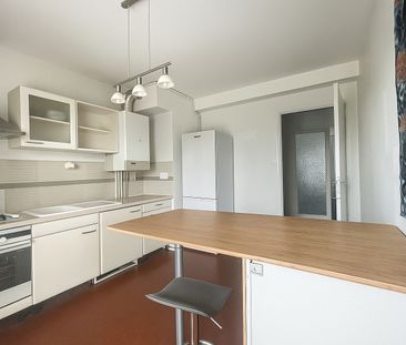 Location Appartement 3 pièces 83m² - Photo 2