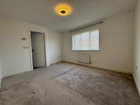 3 bedroom detached house to rent - Photo 2