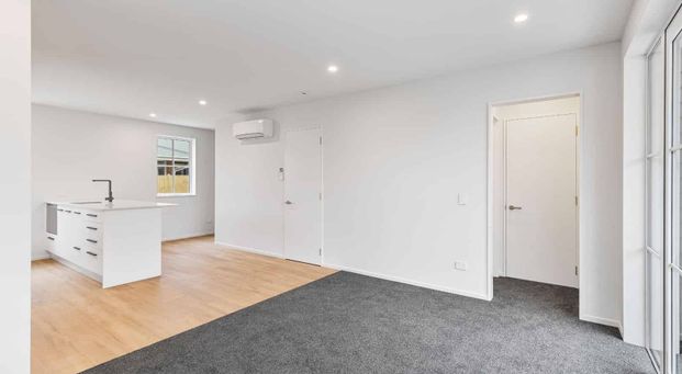2 Bedroom Townhouse - Internal access garage - Photo 1