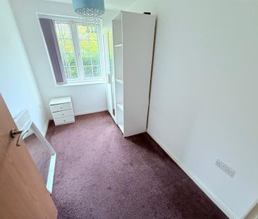 Greenings Court - Warrington - WA2 - Photo 4