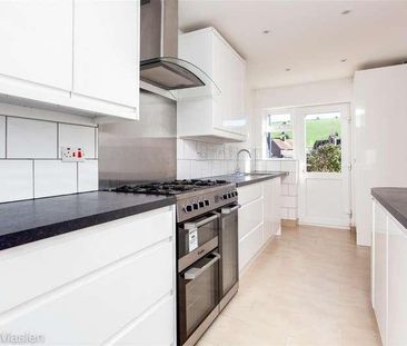 Stanstead Crescent, Woodingdean, Brighton, BN2 - Photo 3