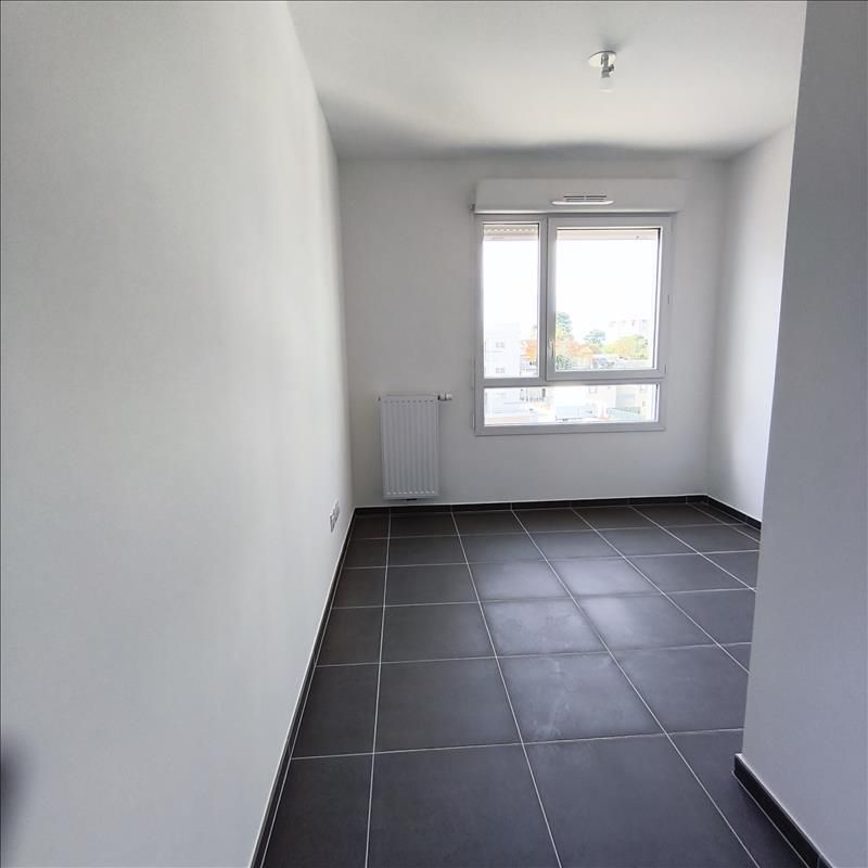 4 pièces - 79 m² - 2ème étage - Colocation non autorisée - Photo 1