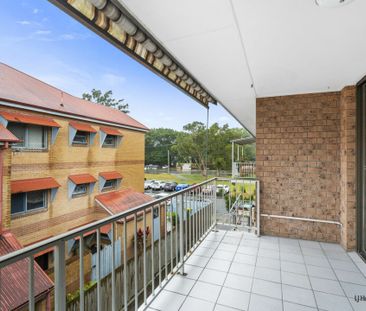 Coastal Living in a Prime Currumbin Location - Photo 6