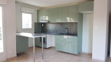 « LES ANGLES - APPARTEMENT T4 77.52M² AVEC TERRASSE ET PARKING » - Photo 3