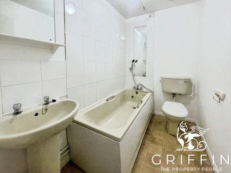 Falcon Avenue, Grays, RM17 - Photo 5