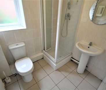 3 bedroom apartment to rent - Photo 3