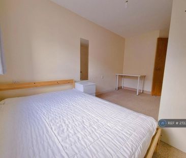 2 bedroom flat to rent - Photo 6