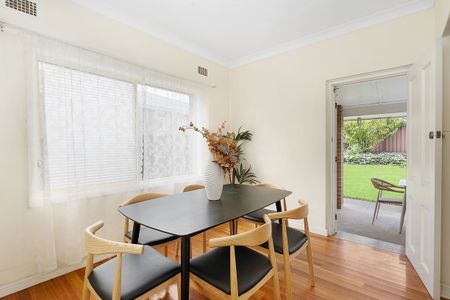 Charming 3-Bedroom Family Home in Convenient Location! - Photo 2