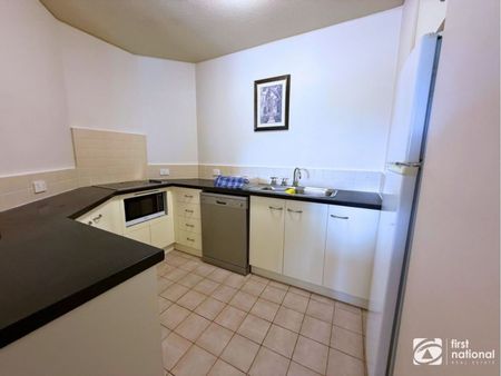 Fully furnished one bedroom apartment in resort setting - Utilities included - Photo 5