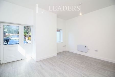 property to rent High Street, Bromsgrove, Worcestershire, B61 - Photo 2