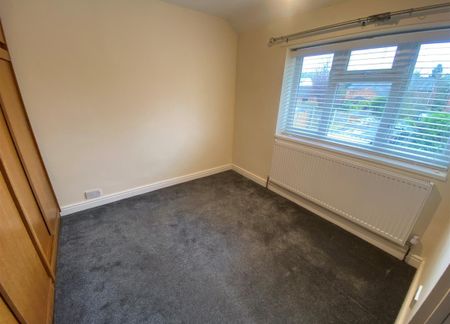 2 bedroom house - semi-detached to rent - Photo 3